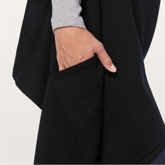 Lululemon Live Freely Wrap - Picture 3 of 6